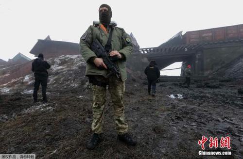 當?shù)貢r間2015年1月21日，烏克蘭頓涅茨克，烏克蘭政府軍與民間武裝沖突，致頓涅茨克橋梁、機場等建筑被毀。