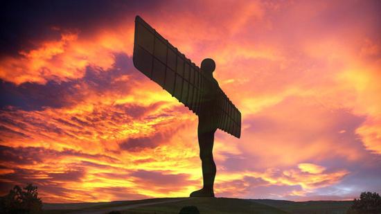 安東尼?葛姆雷，《北方的天使》（1994-8）圖片： ? Antony Gormley and Gateshead Council.