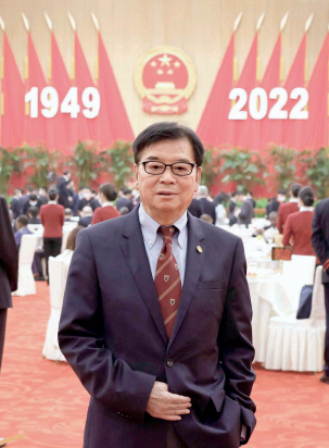 出席 2022 年 9 月 30 日晚的國慶招待會